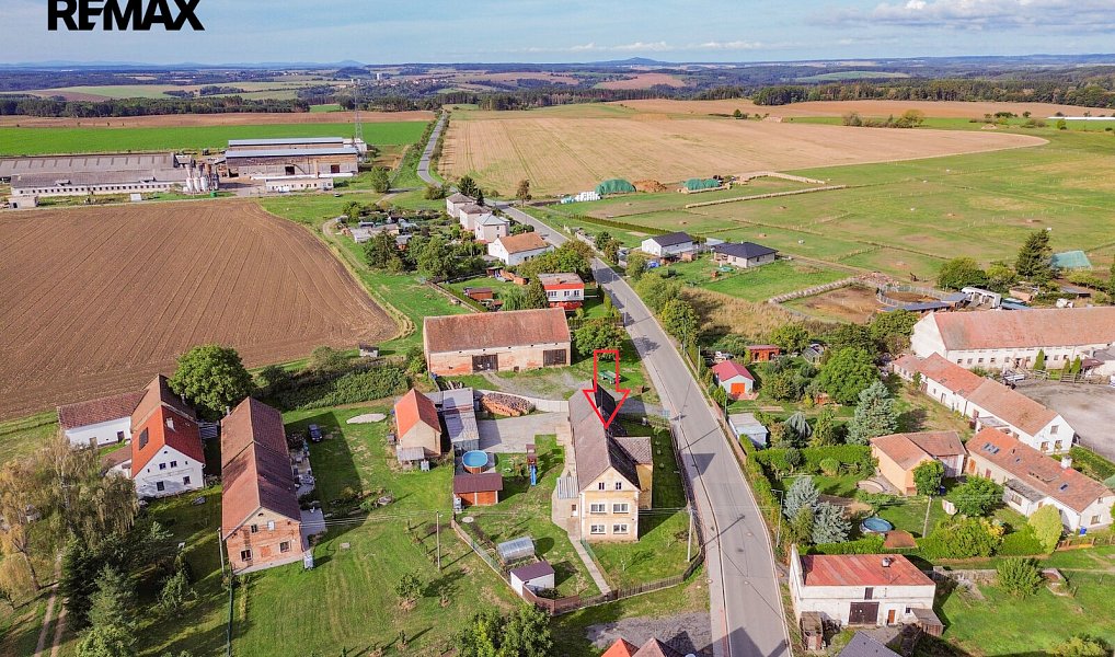 Prodej domu 220 m² s pozemkem 1 917 m², Pernarec – náhled fotky 38