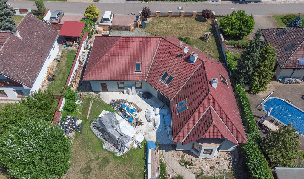 Prodej domu 400 m² s pozemkem 1 764 m², Sezemice – náhled fotky 11