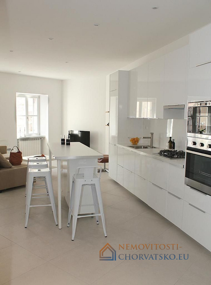 Prodej bytu 2+kk 61 m² – pohled 4