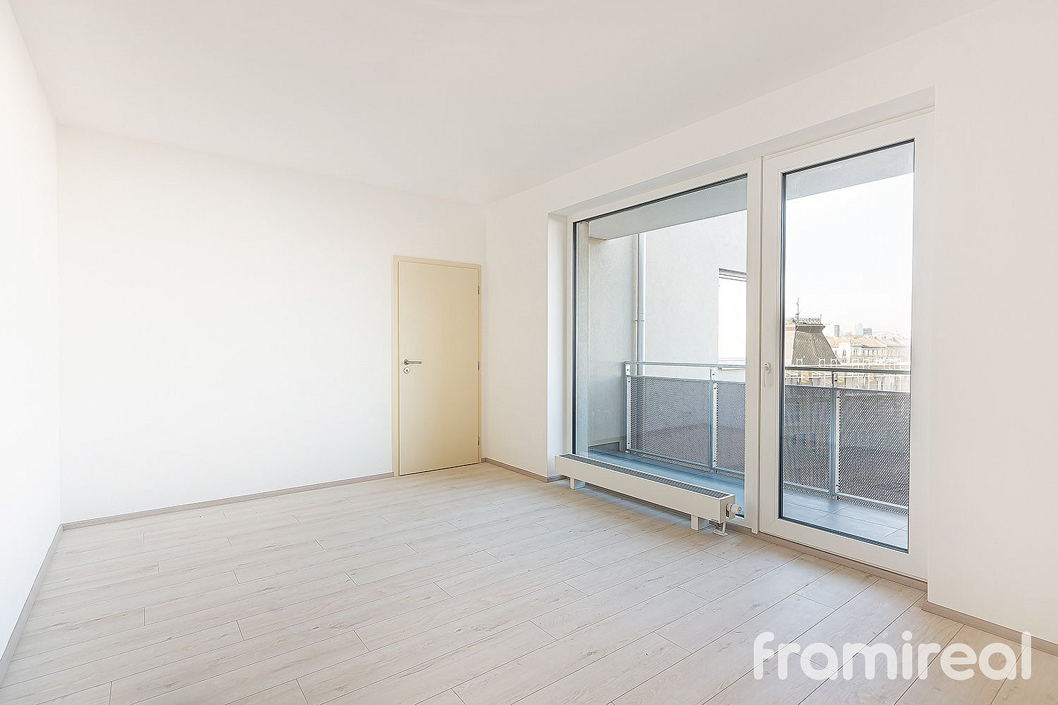 Pronájem bytu 4+kk 111 m² — photo 5