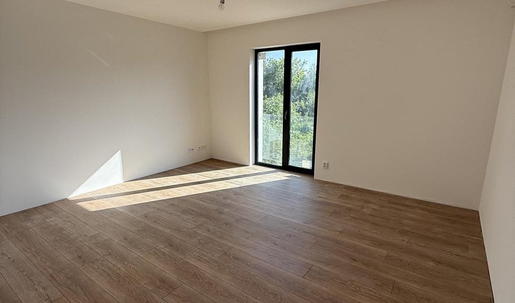 Prodej domu 150 m² s pozemkem 700 m², Újezdeček – náhled fotky 8