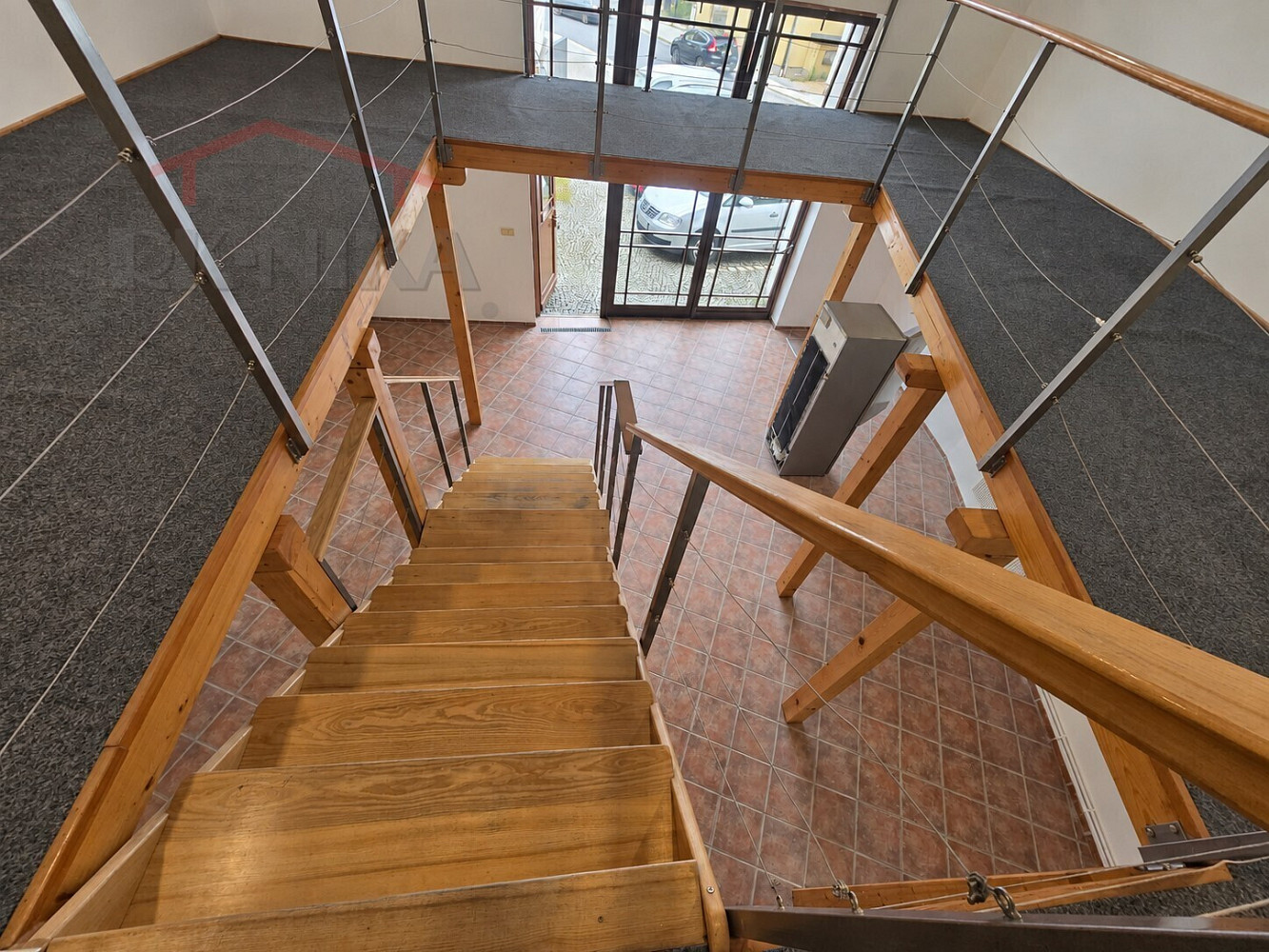 Pronájem obchodních prostor 100 m² – fotografie 4