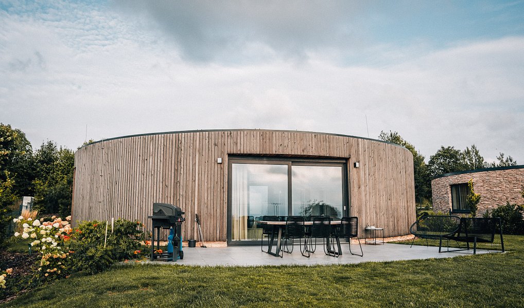 Prodej vily 154 m² s pozemkem 1 864 m², Kořenec – náhled fotky 2