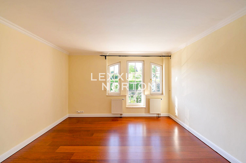 Pronájem domu 600 m² s pozemkem 1 450 m² — photo 5