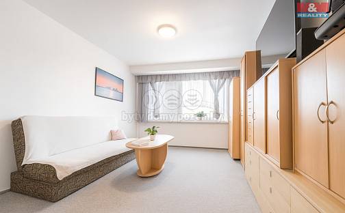 Prodej bytu 1+kk 23 m², Praha 8 - Kobylisy