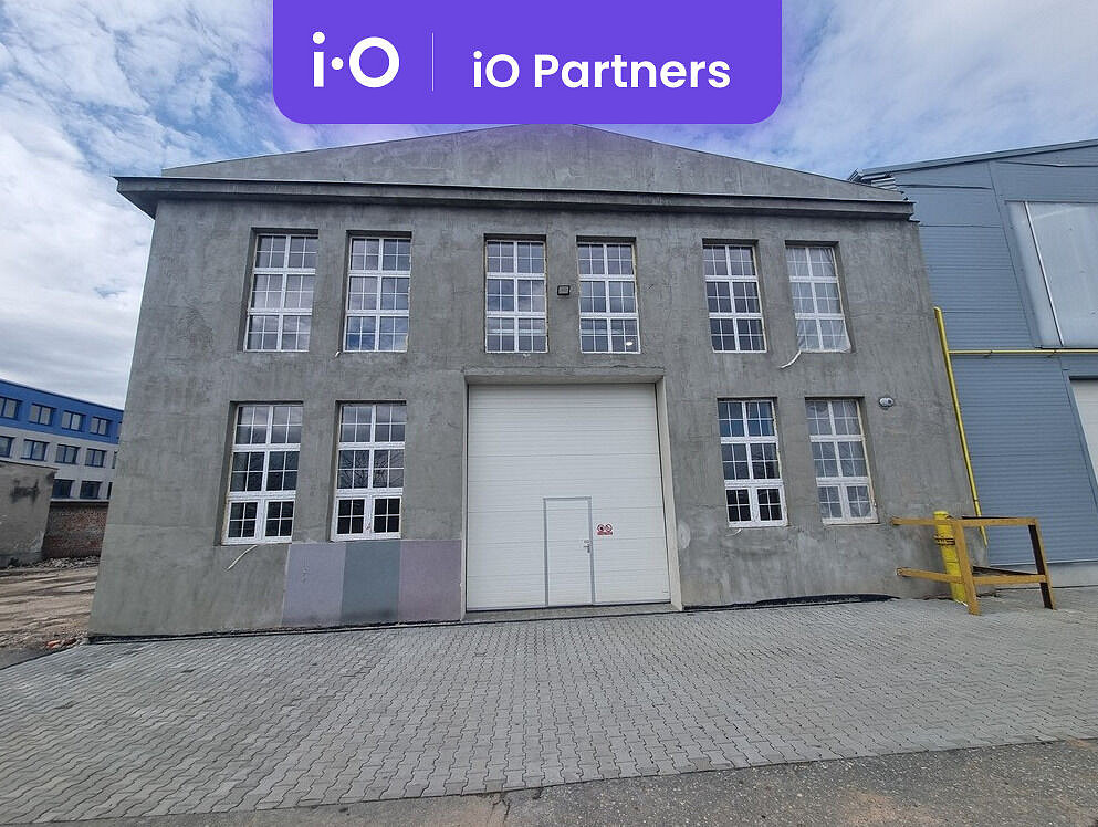 Pronájem skladovacích prostor 1 360 m² – fotografie 2