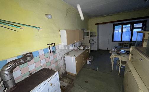 Prodej domu 195 m² s pozemkem 2 708 m², Drahenice, okres Příbram