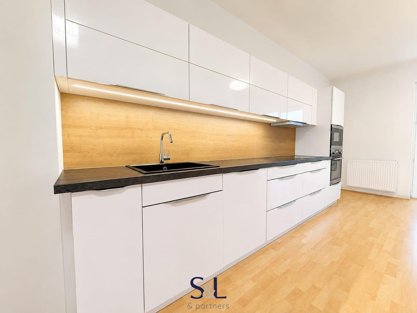 Pronájem bytu 3+kk 104 m²