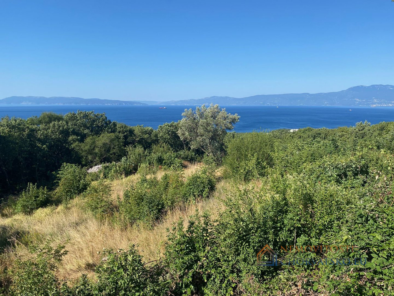 Prodej stavebního pozemku 1 651 m² - Widok 3