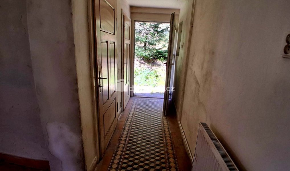 Prodej domu 250 m² s pozemkem 1 900 m², Frýdlant – náhled fotky 4