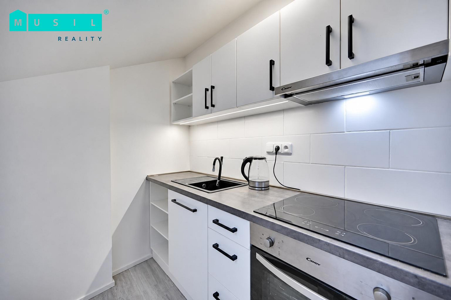 Pronájem bytu 2+kk 61 m² – fotografie 4