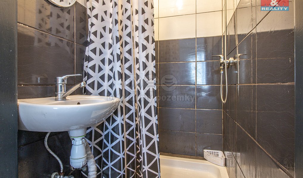 Prodej domu 90 m² s pozemkem 210 m², Lučany nad Nisou – náhled fotky 11