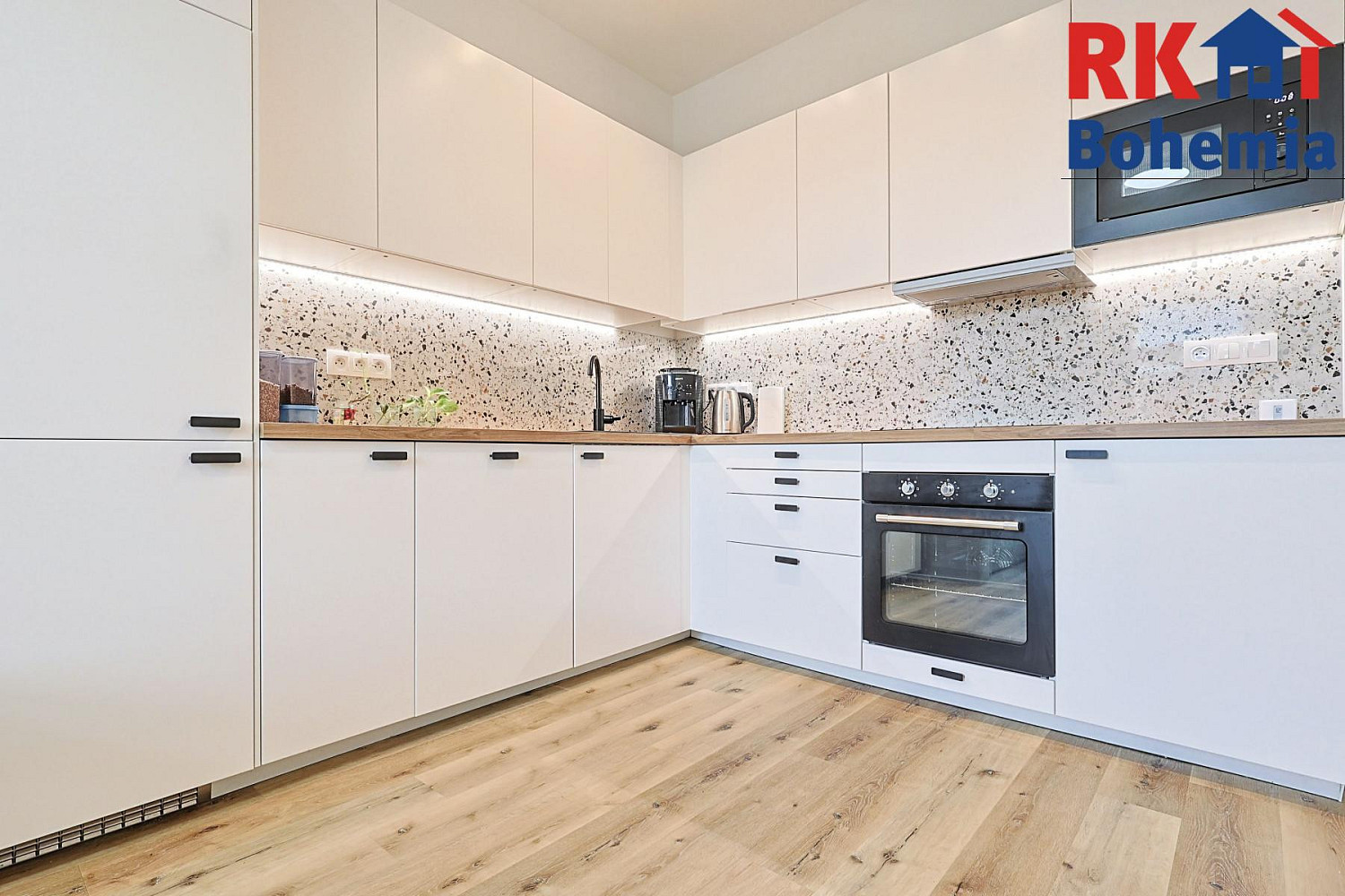 Prodej bytu 3+kk 69 m² — photo 4