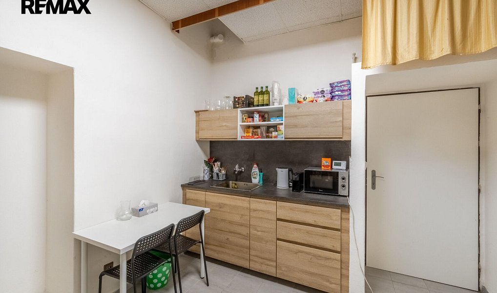 Pronájem obchodních prostor 165 m², Praha – náhled fotky 5