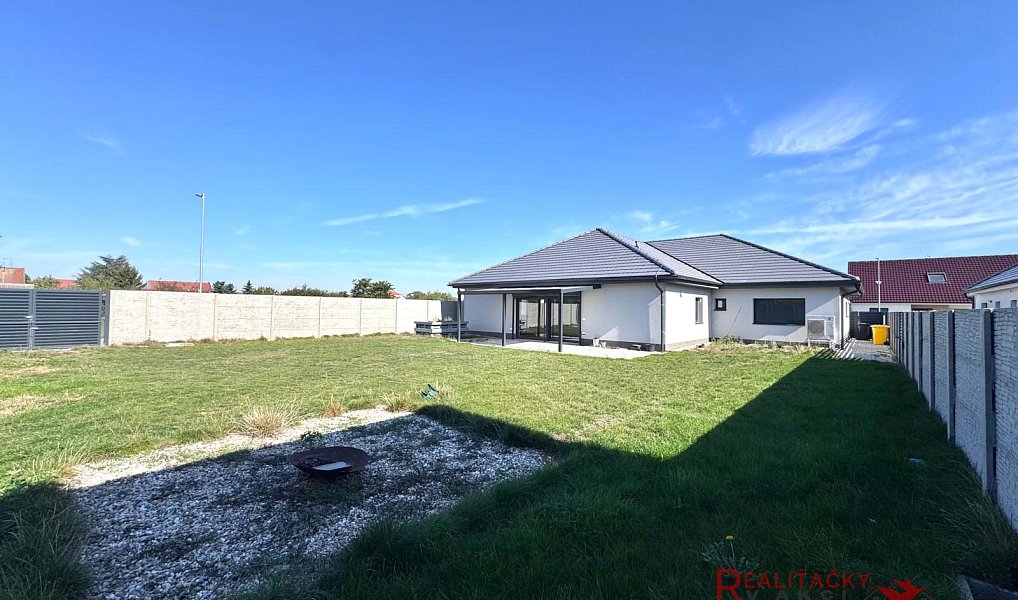 Prodej domu 208 m² s pozemkem 848 m², Dolní Dunajovice – náhled fotky 21