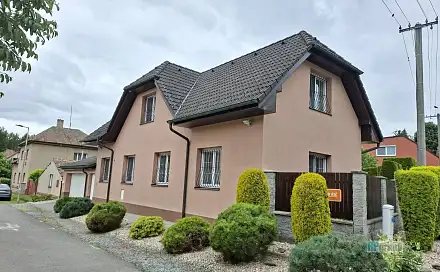 Prodej domu 200 m² s pozemkem 488 m², U Koupaliště, Poříčany, okres Kolín