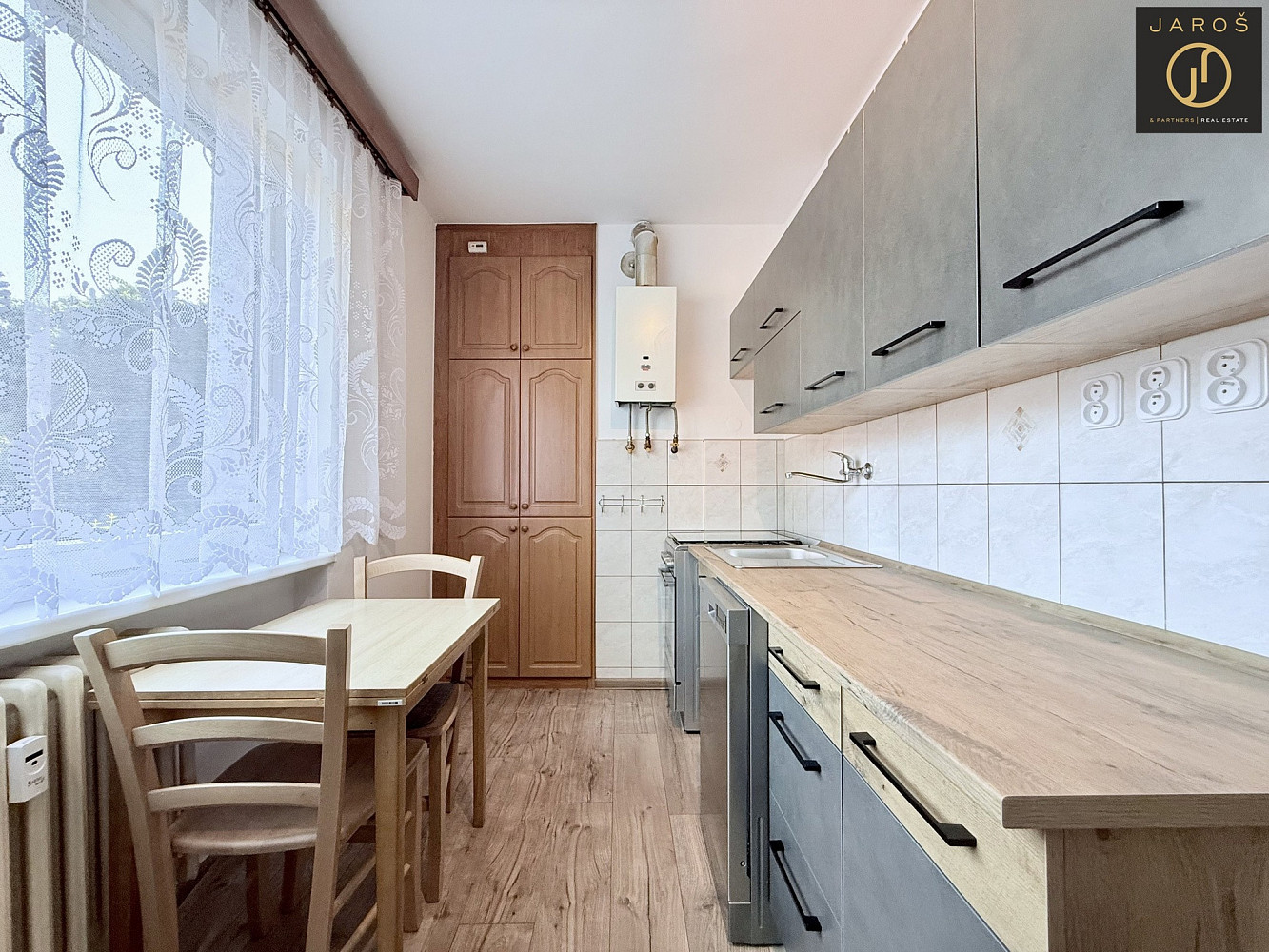 Pronájem bytu 2+1 60 m² — photo 2