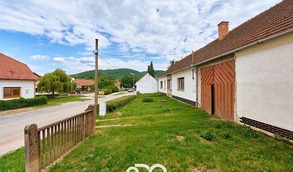 Prodej domu 320 m² s pozemkem 1 765 m², Chudčice – náhled fotky 10