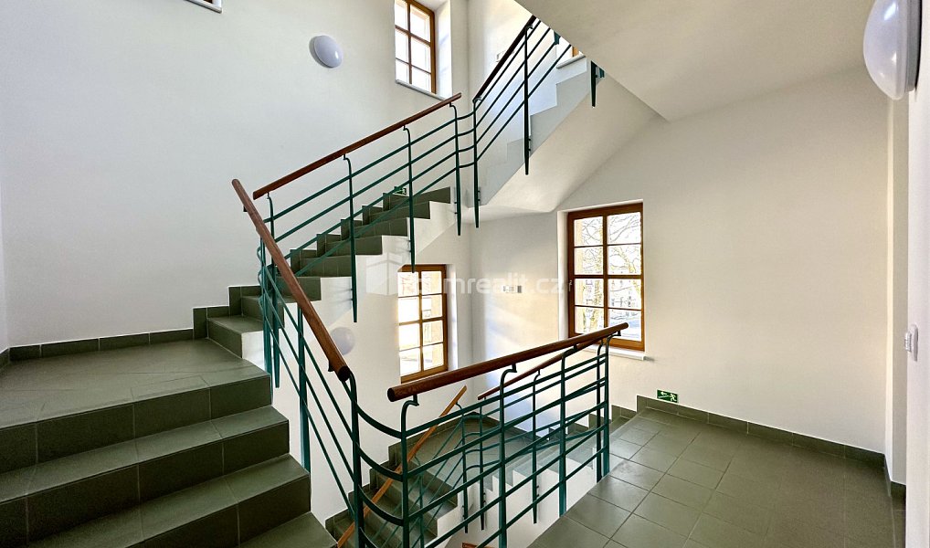 Prodej bytu 2+kk 56 m², Horní Blatná – náhled fotky 18