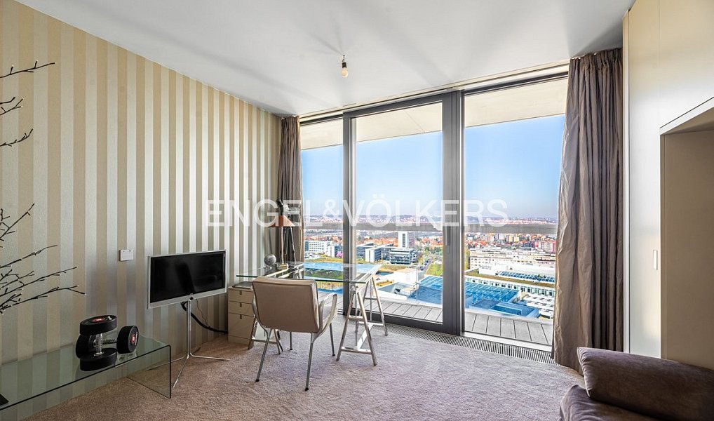 Prodej bytu 4+kk 234 m², Praha – náhled fotky 8
