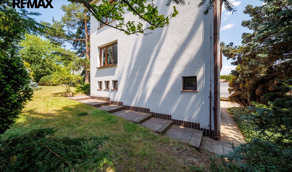 Prodej domu 209 m² s pozemkem 992 m², Praha – náhled fotky 35