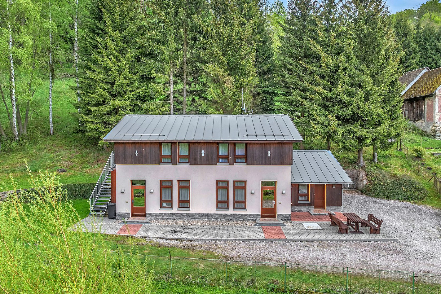 Prodej ubytovacího objektu 159 m² – fotografie 4