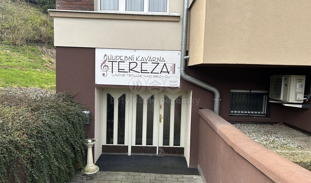 Pronájem restaurace 120 m², Hranice – náhled fotky 12