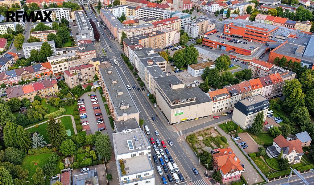 Pronájem obchodních prostor 866 m², Hradec Králové – náhled fotky 34