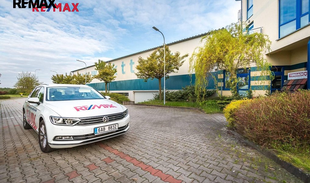 Pronájem skladovacích prostor 2 325 m², Strančice – náhled fotky 3