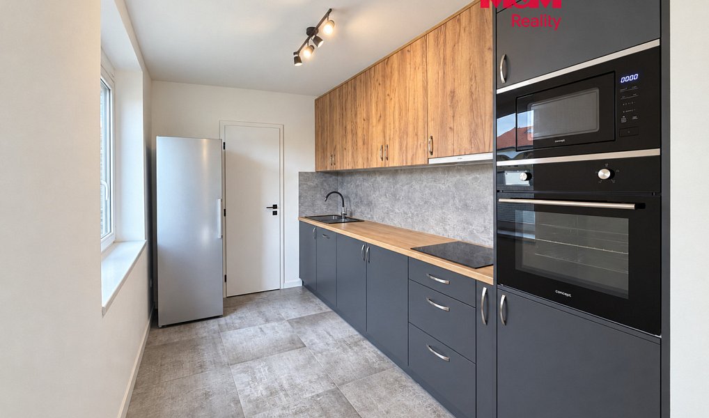 Prodej rodinného domu, 200 m², Strašnice - Praha 10, Praha