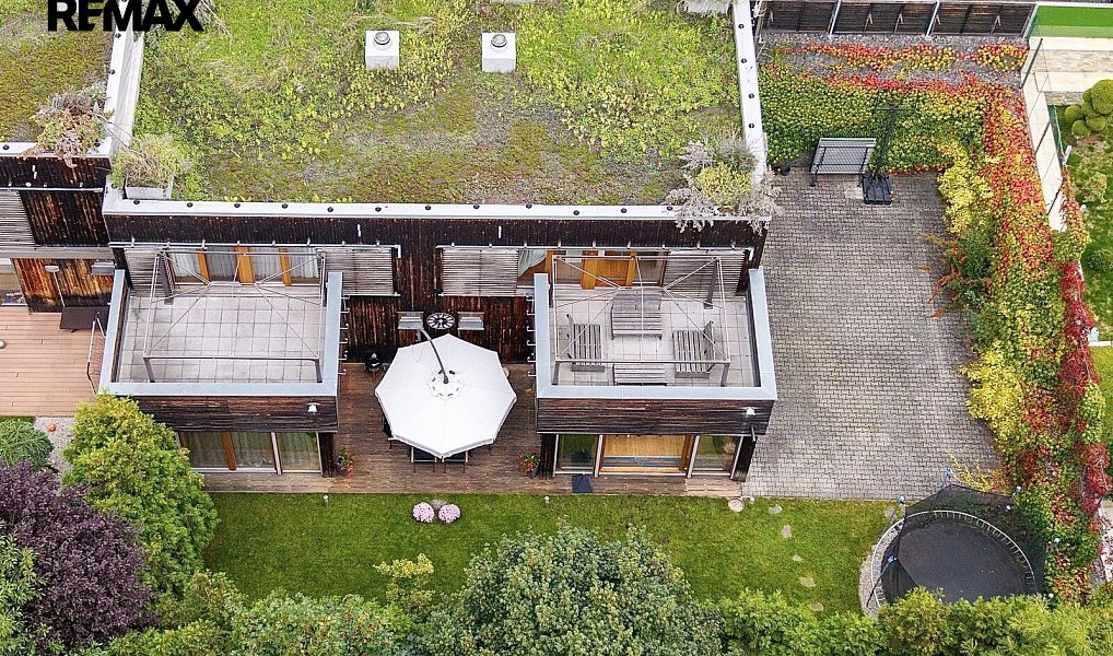 Prodej domu 306 m² s pozemkem 418 m², Praha – náhled fotky 40