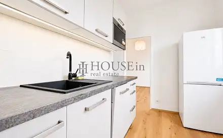 Pronájem bytu 2+1 54 m², Bělohorská, Praha 6 - Břevnov