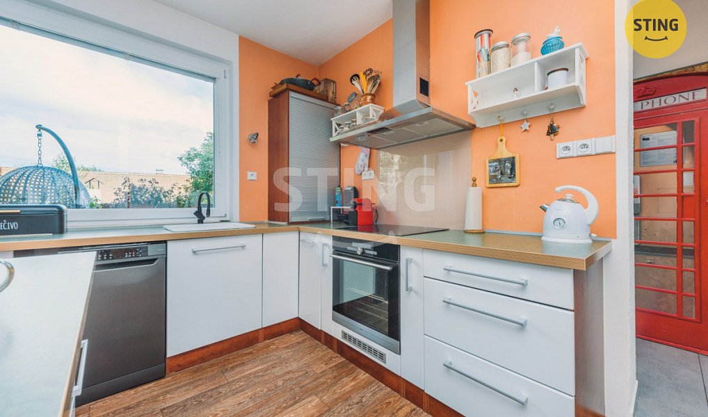 Prodej domu 171 m² s pozemkem 336 m², Srch – náhled fotky 3