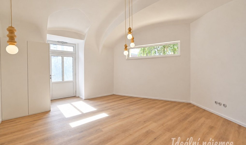 Pronájem bytu 2+kk 38 m², Brno – náhled fotky 4
