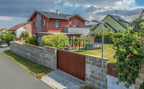 Prodej domu 132 m² s pozemkem 506 m², Před Obcí, Nová Ves, okres Praha-východ