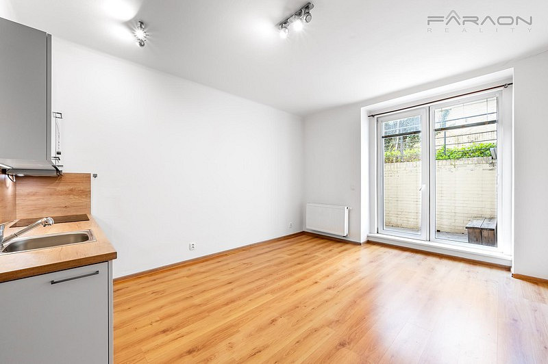 Pronájem bytu 1+kk 37 m² — photo 3