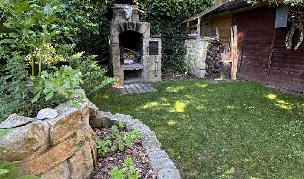 Prodej domu 290 m² s pozemkem 431 m², Hostinné – náhled fotky 6