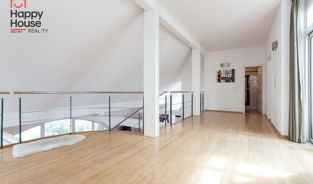 Pronájem bytu 5+kk 250 m², Praha – náhled fotky 10