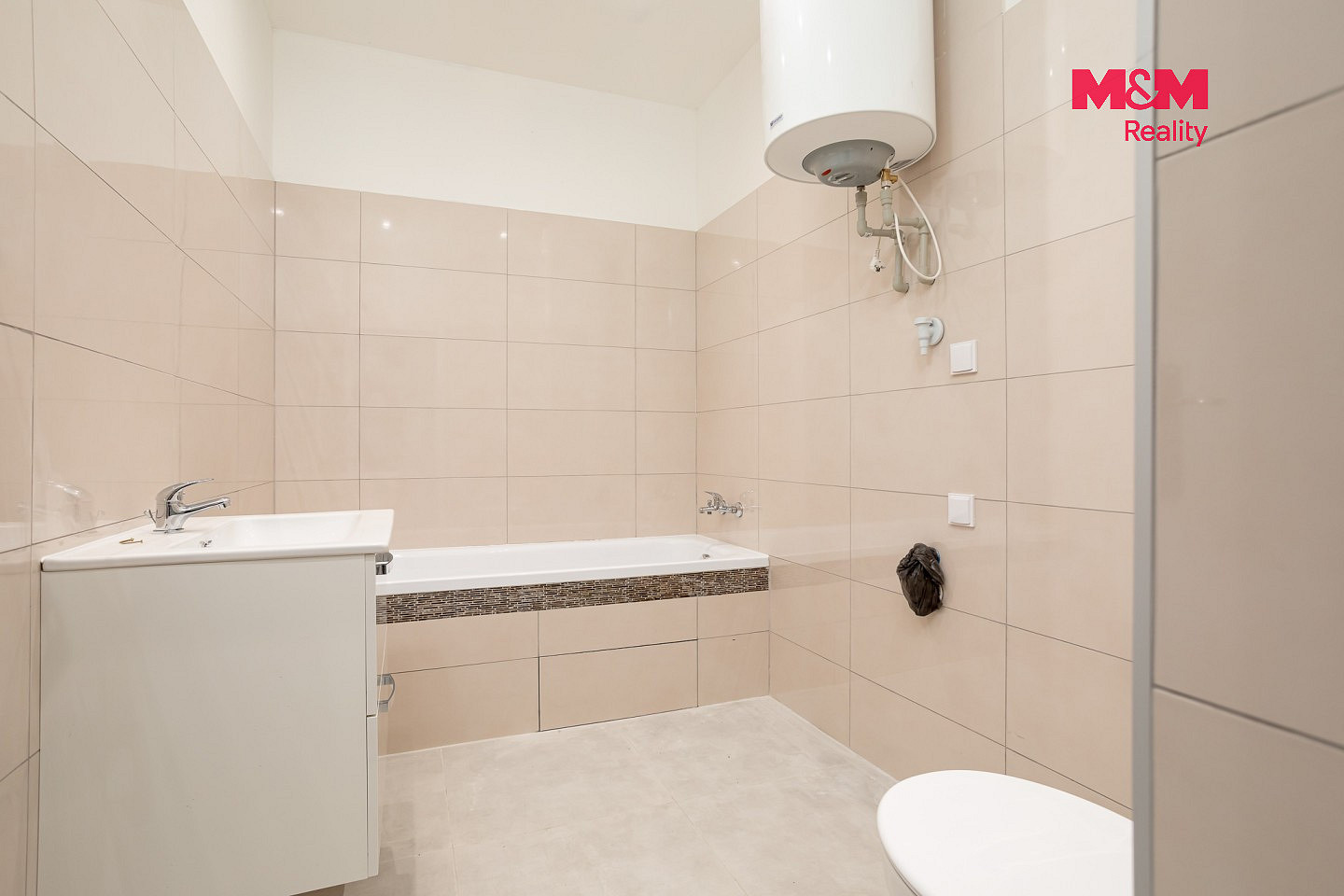 Pronájem bytu 2+kk 57 m² – fotografie 4