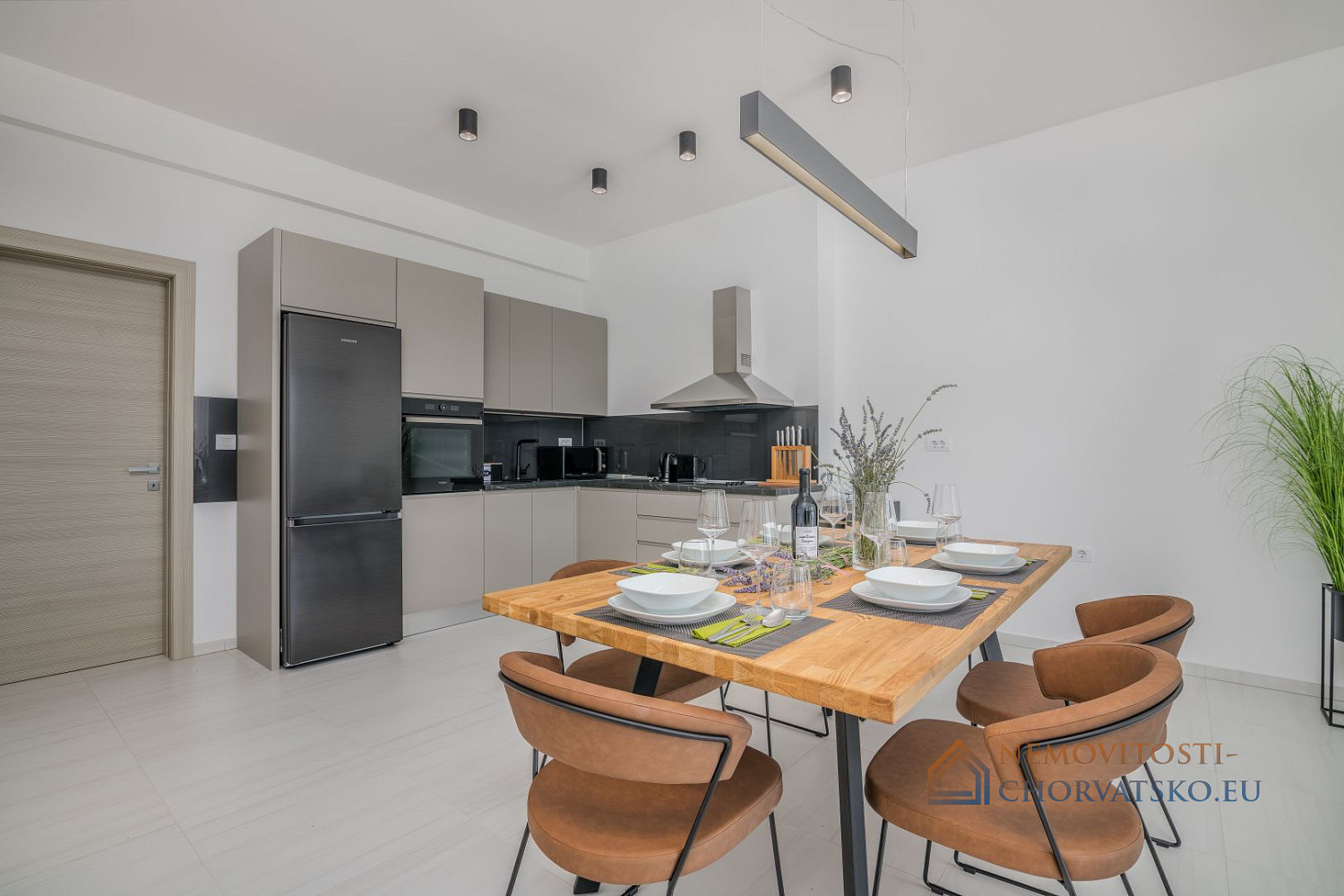 Prodej domu 269 m² s pozemkem 550 m² - Meer