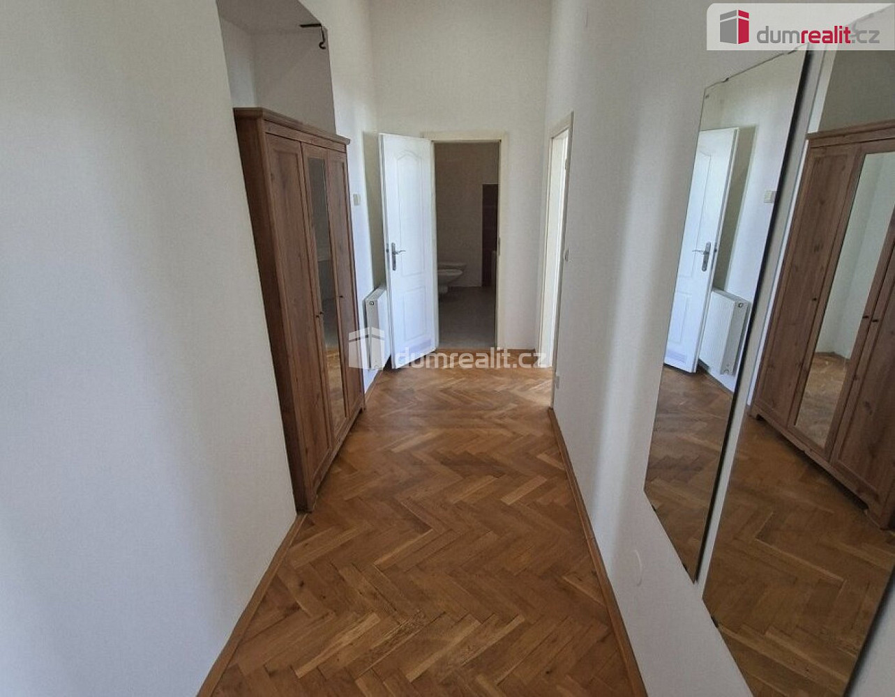 Pronájem bytu 2+kk 68 m² — photo 4