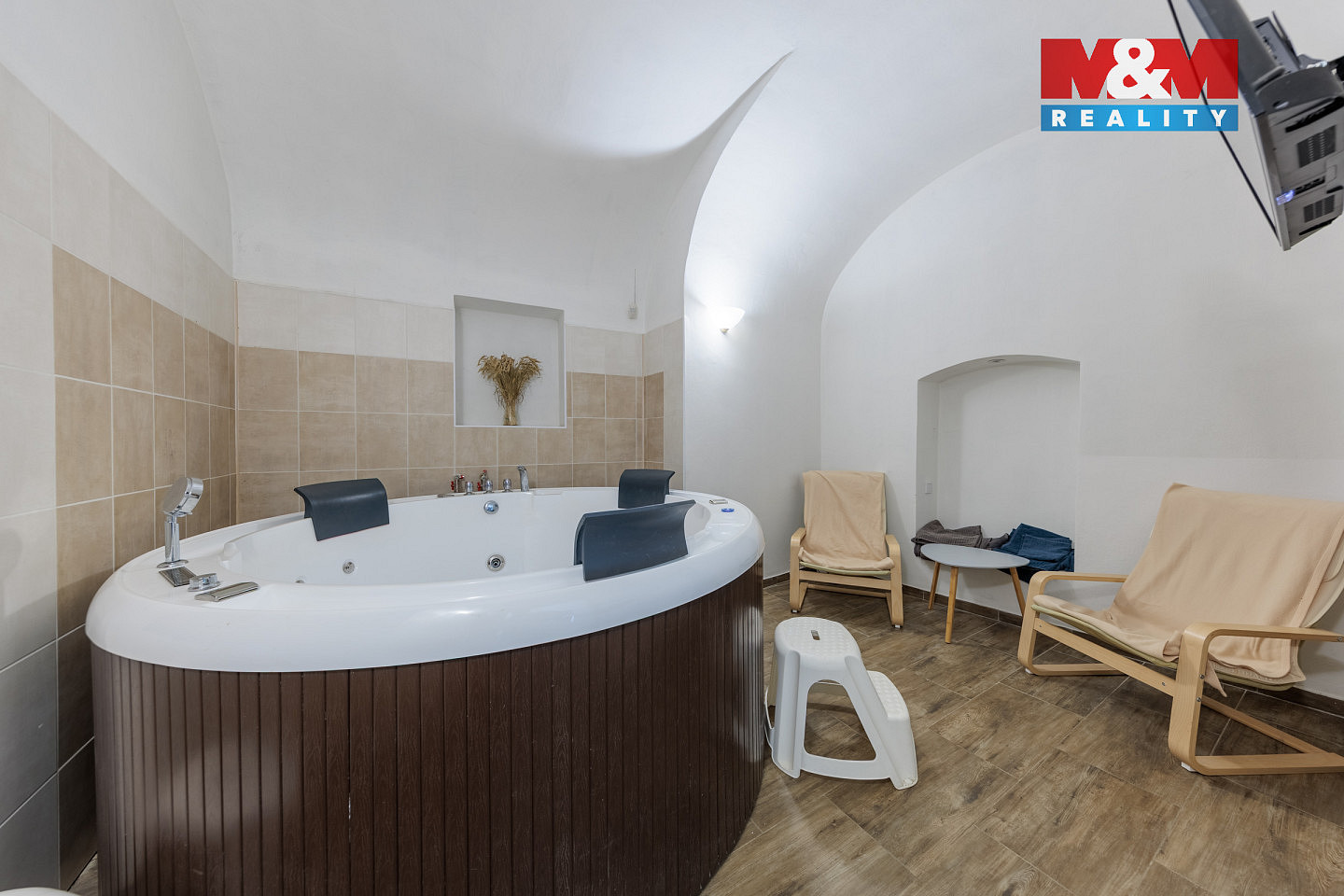 Prodej nájemního domu, činžáku 327 m² — photo 4