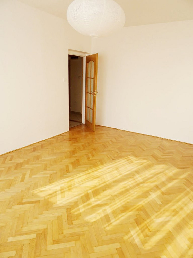 Pronájem bytu 2+1 51 m² – fotografie 4