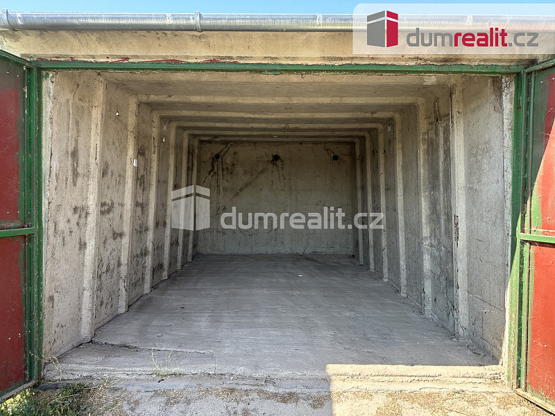 Garáž 18m2, Valtice – fotografie 4