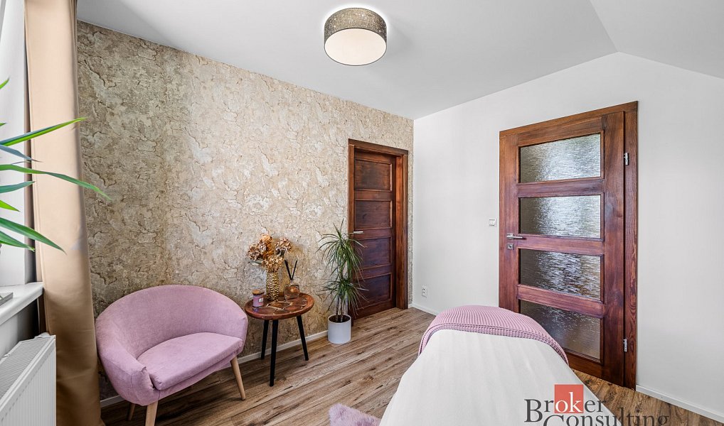 Prodej domu 198 m² s pozemkem 456 m², Losiná – náhled fotky 15