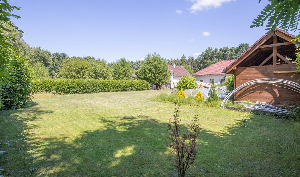 Prodej domu 400 m² s pozemkem 1 764 m², Sezemice – náhled fotky 17