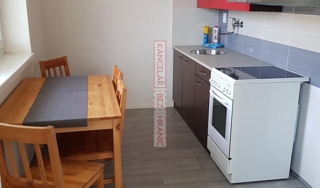 Prodej bytu 2+1 50 m², Slušovice – náhled fotky 3