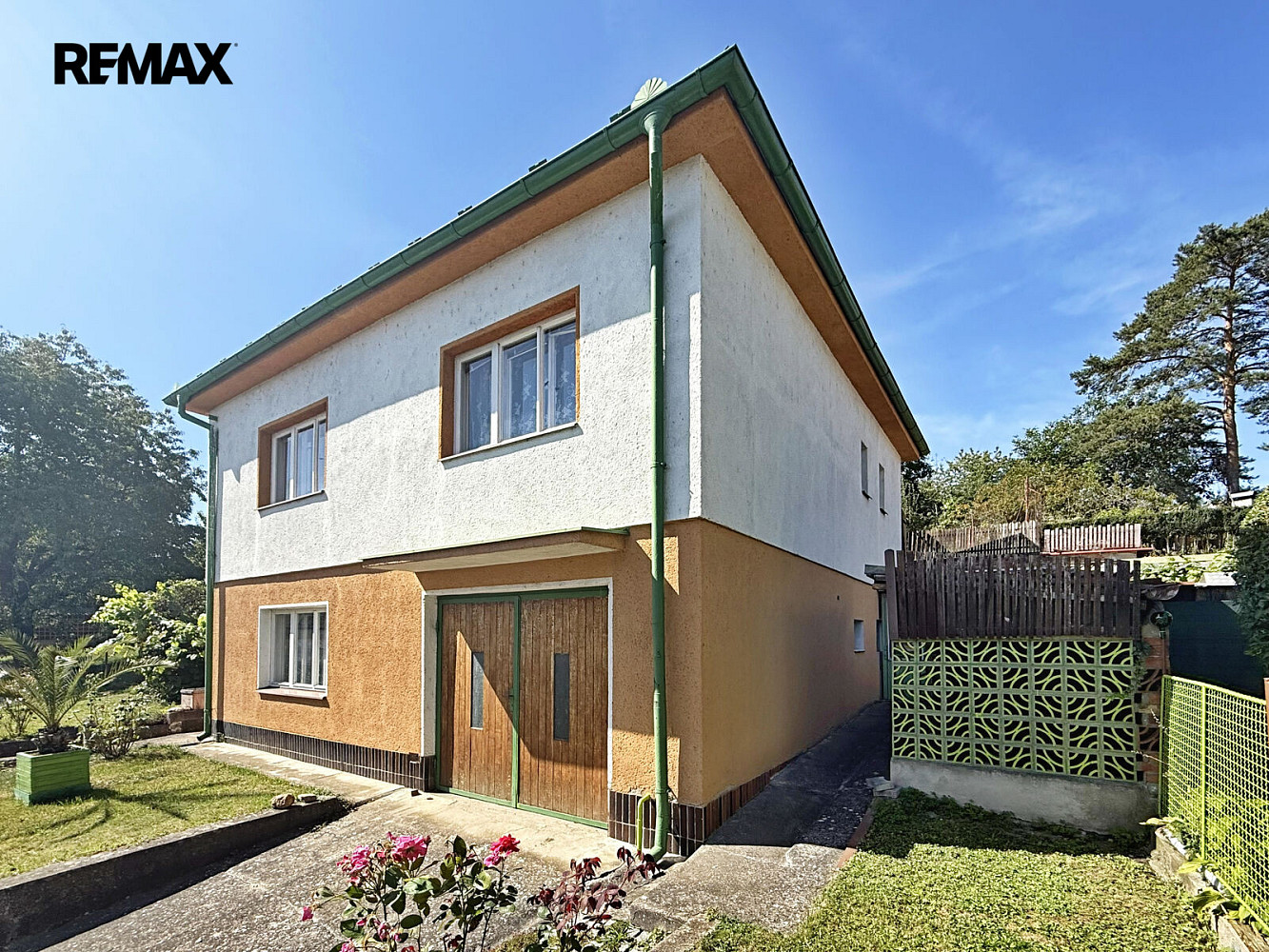 Prodej domu 144 m² s pozemkem 669 m² – fotografie 2