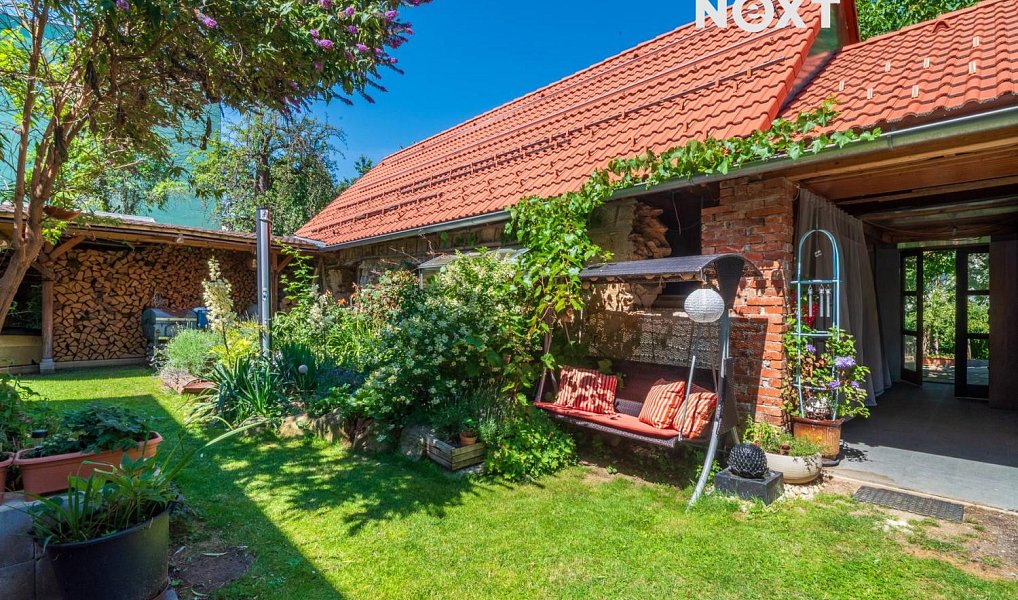 Prodej domu 335 m² s pozemkem 1 532 m², Lhenice – náhled fotky 31