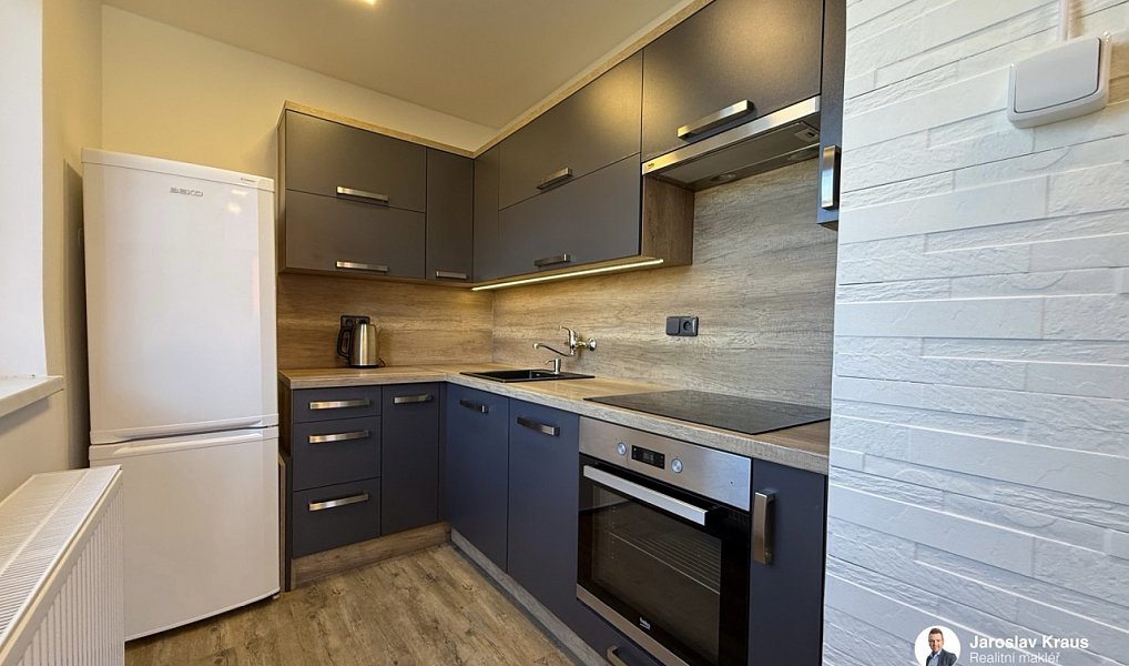 Pronájem bytu 3+kk, 62 m², Jičín, Slatiny